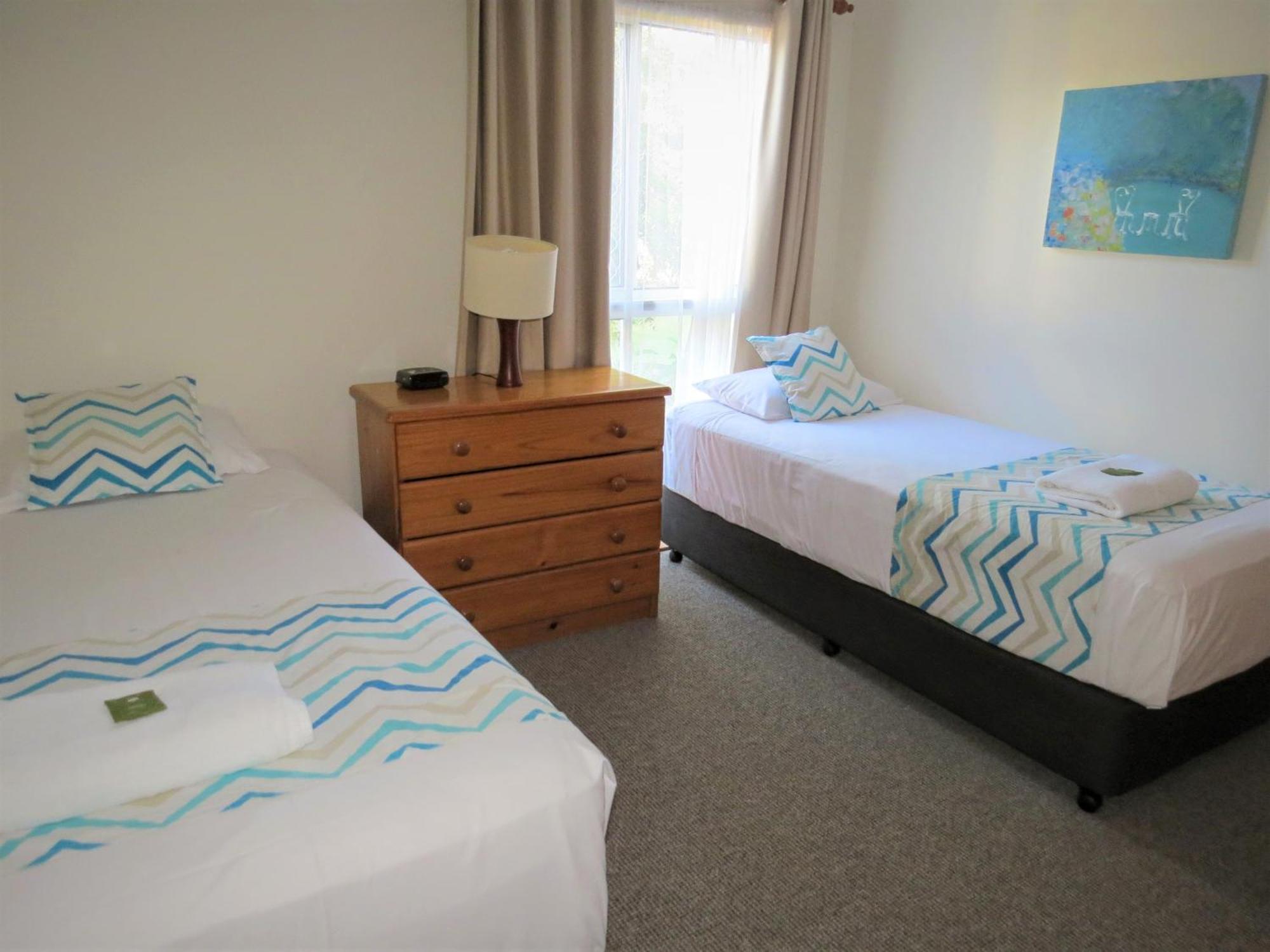 The Shores Holiday Apartments Mackay Room photo